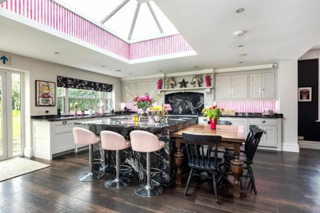 kitchen & dining