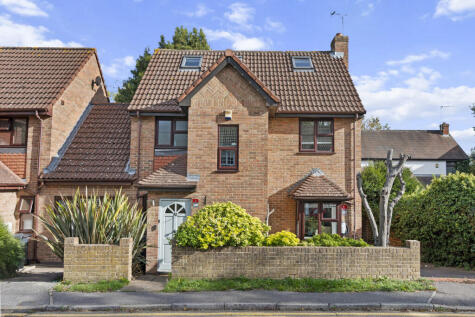 Avon Way,London,E18
