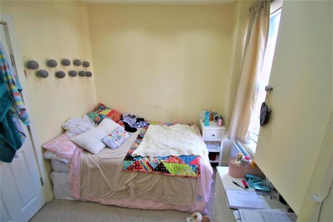 4 bed Terraced to rent Image 4