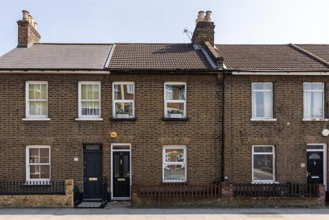 Harrow Road, Leytonstone