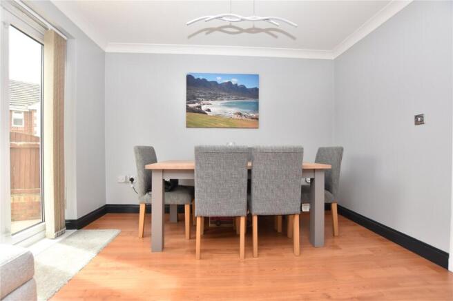 4 bed Detached for sale Image 4
