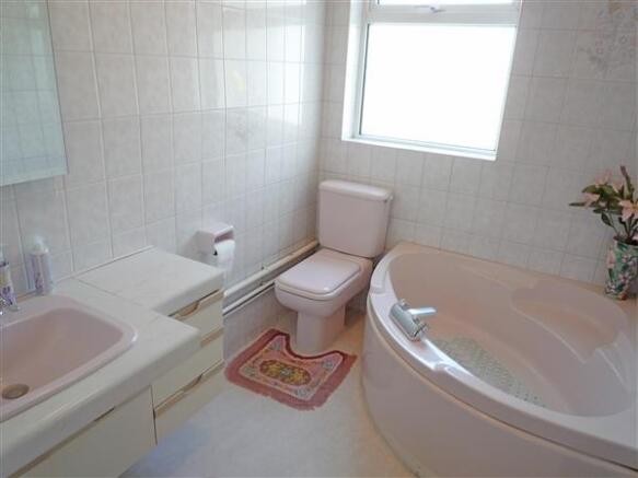 BATH/WC (Side)