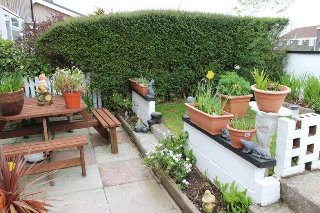 Front Garden 1