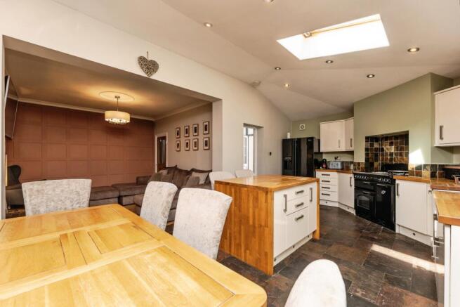 Kitchen/Family Room