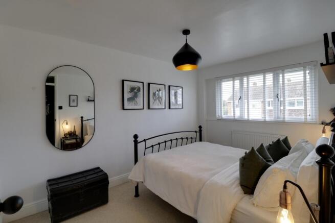 Bed 1 a