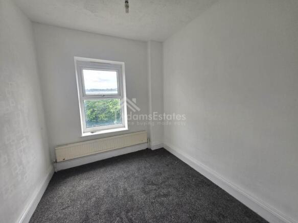 3 bed Terraced for sale Image 4