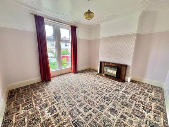 Bramleys Estate Agents - Newsome Road - (8).jpg