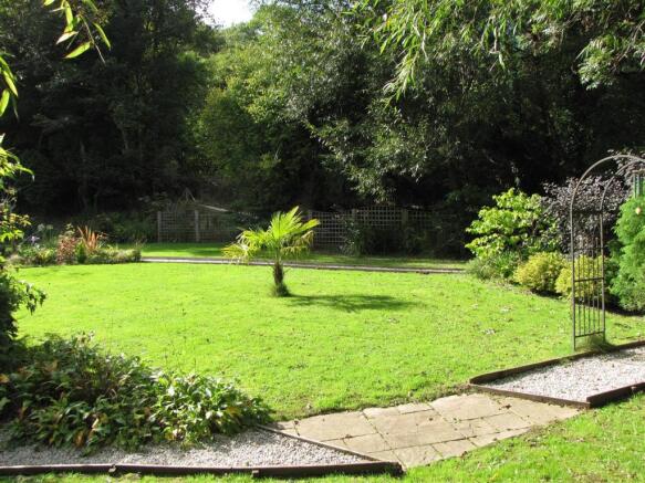 Garden 1.JPG