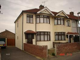132, Temple Avenue, Dagenham RM8 1LX