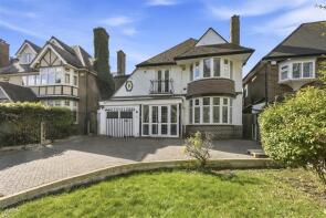 213, Monmouth Drive, Sutton Coldfield B73 6JS
