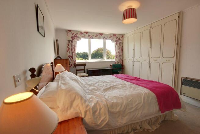 Bedroom 2 (Double)