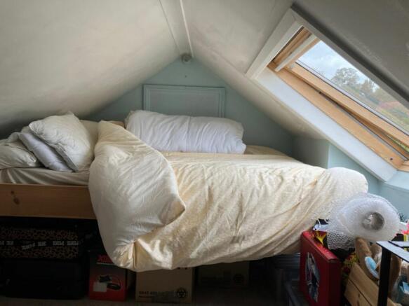 ATTIC ROOM