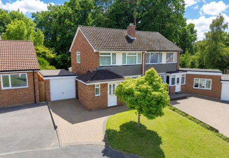 Green Leys, Church Crookham, Fleet
