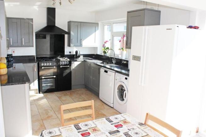 Kitchen / Dining Room