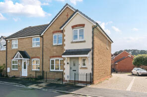 38, Adams Meadow, Ilminster TA19 9DD