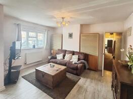 Flat 3, 137, Dorchester Road, Weymouth DT4 7LA