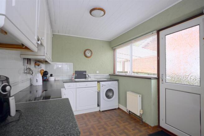 Priory Heights, Eastbourne photo 4