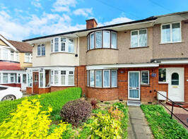 10, Ravenswood Crescent, Rayners Lane HA2 9JN