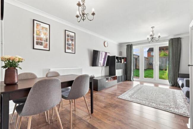 Harebell Close, Billericay photo 4
