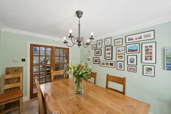 4 bed Detached for sale Image 12