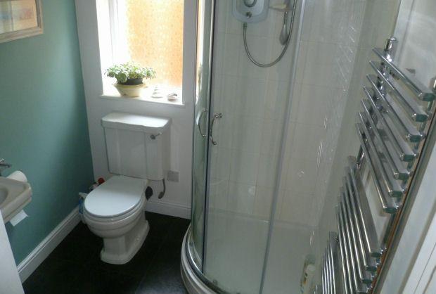 GROUND FLOOR SHOWER