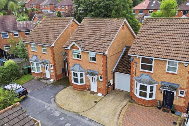 3-bed detached on Bird Close, Mansfield, £240,000