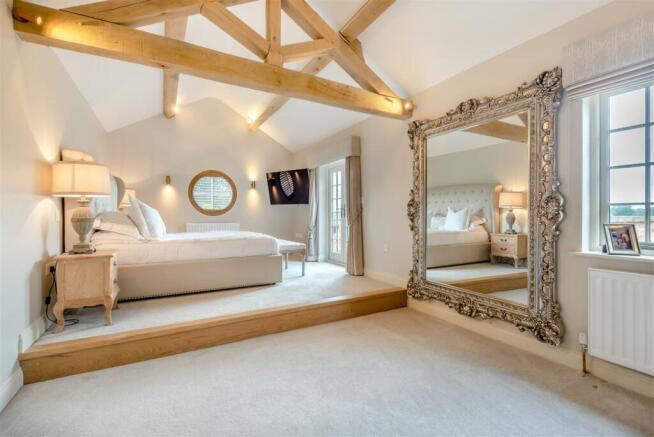 8571523-interior01.jpg