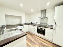 Flat 2, 31 32, Fort Crescent, Margate CT9 1HX
