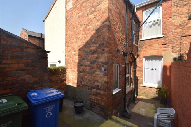 2 bed Terraced for sale Image 10