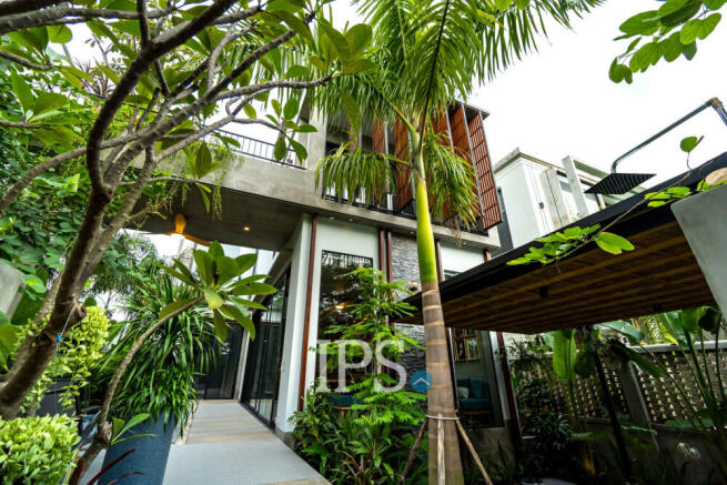 Zueri 3 Bedroom Villa For Sale - Sala Kamreuk, Siem Reap