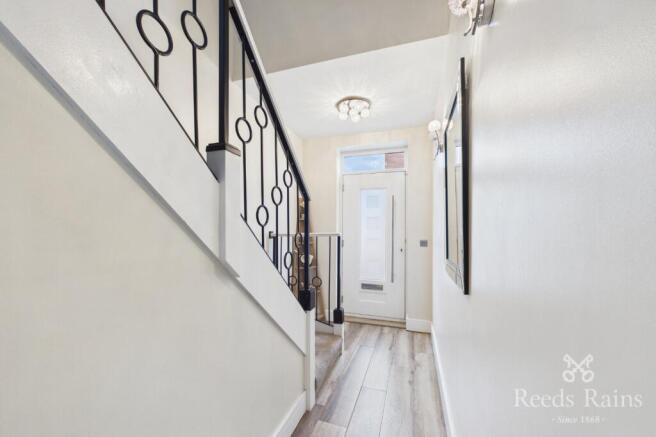 3 bed Detached for sale Image 8