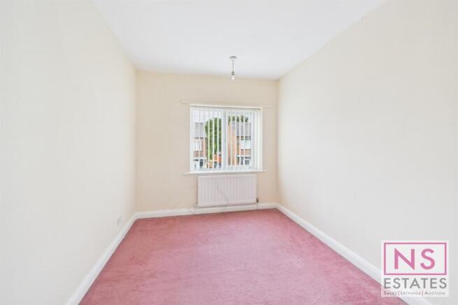 3 bed Terraced for sale Image 9