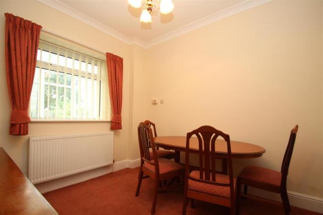 dining room.JPG