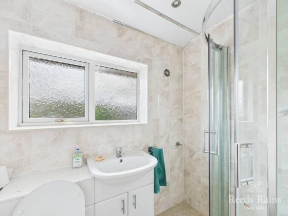 4 bed Semi-Detached for sale Image 12