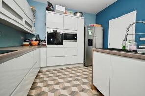 Flat 2, 11, Westland Road, Watford WD17 1QR