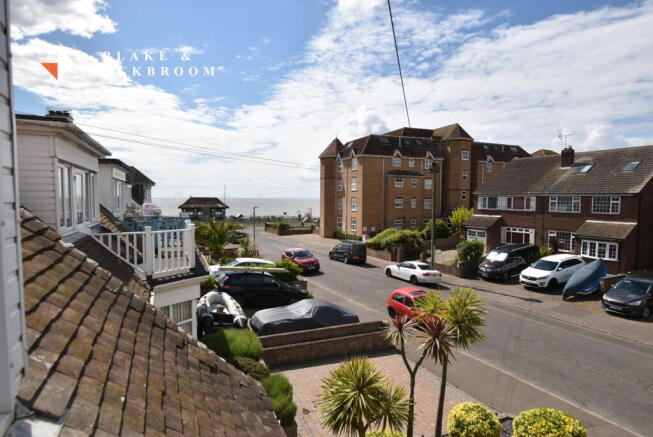 Trafalgar Road, Clacton on Sea CO15 1LR photo 4