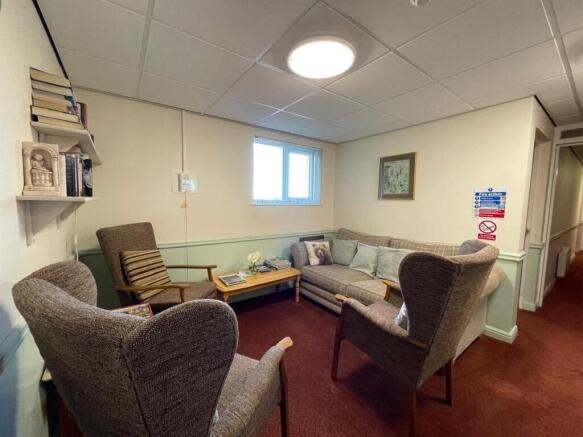 2 bed Apartment for sale Image 10