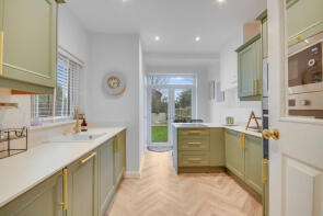 10, Henry Road, Chelmsford CM1 1RG