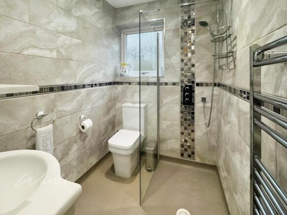 Harrow shower room