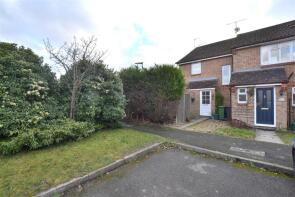 27, Hanbury Way, Camberley GU15 2YB