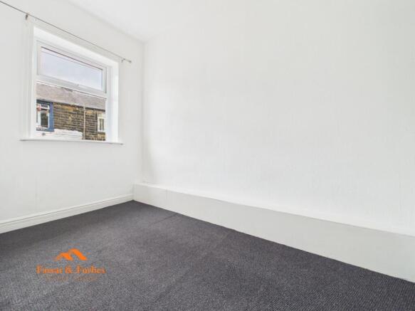 3 bed Terraced to rent Image 9