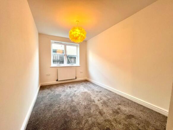 2 bed Ground Flat for sale Image 6