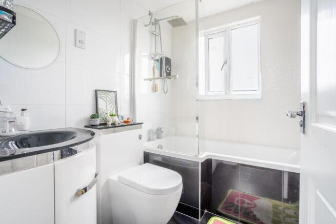 4 bed Terraced for sale Image 10