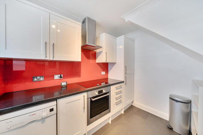 1404346-14-697776...