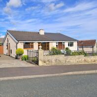54, Heathmoor Park Road, Illingworth, Halifax HX2 9LR