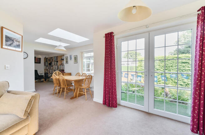 2 bed Bungalow for sale Image 5