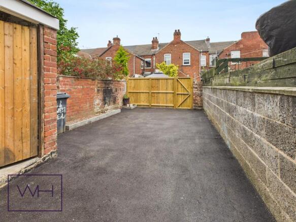 CAM03785G0-PR0268-ST