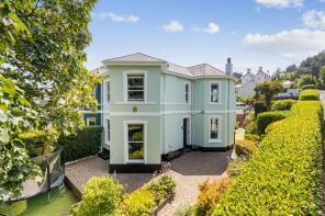12, Vicarage Road, Torquay TQ2 6HX