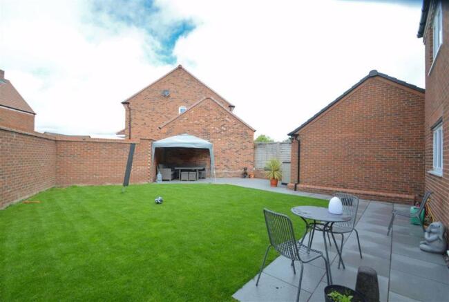 Photo 15