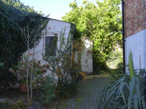 GARDEN